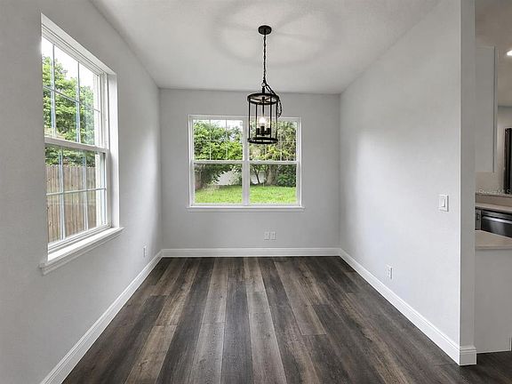 4th image of 3778 MARTIN STREET