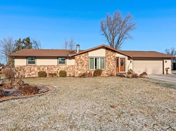 2299 Brick Dr, Green Bay, WI 54303