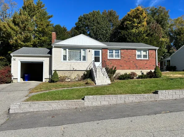11 Sunflower Rd, Holbrook, MA 02343
