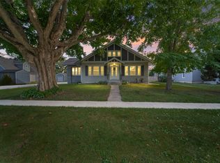 105 W Rippey Ave, Baxter, IA 50028