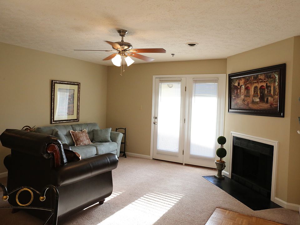 1st image of 8965 Fox Lake Dr