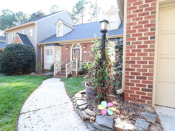 2nd image of 7915 Footman Way