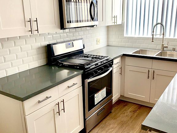 2nd image of 1235 N Hayworth Ave #6