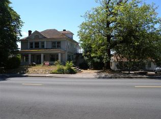 707 NW A St, Grants Pass, OR