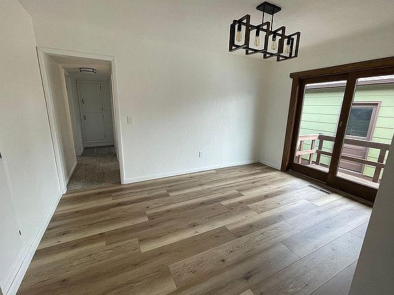 5th image of 1601 Pine Dr