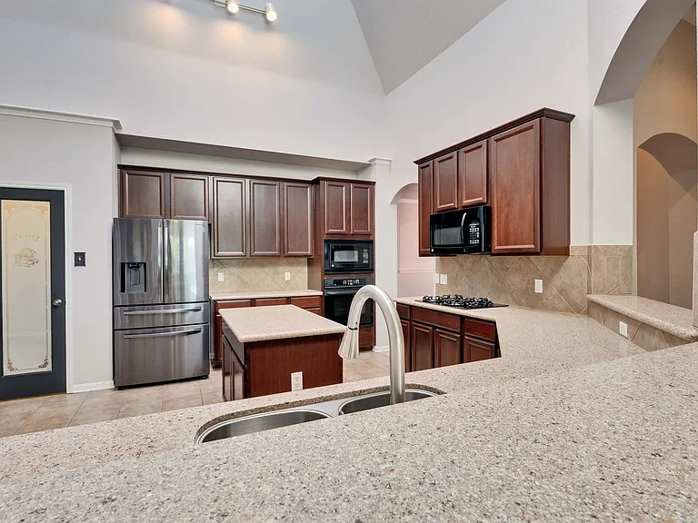 11308 Terrace Meadow Way — Photo 12