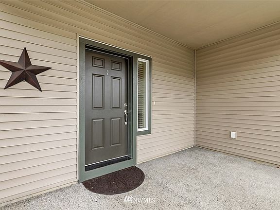 2nd image of 6244 Annette Ave SE