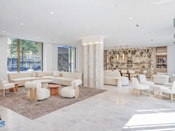 250 East 25th Street image 5 of 27