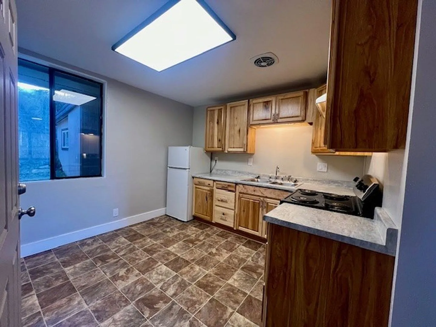 1127 S 10th Street — Photo 2