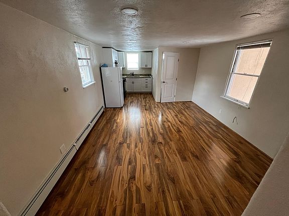 4th image of 324 E Marcy St #3
