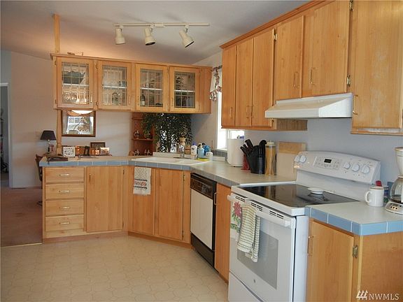 2nd image of 2500 S 370th St Unit 129