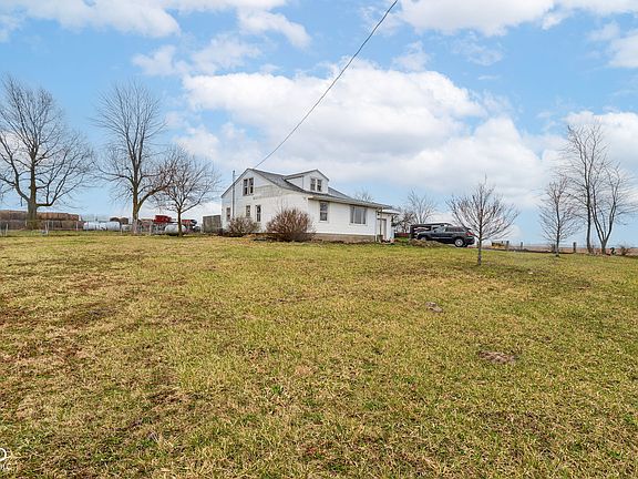 2nd image of 5949 S County Road 200 W