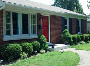 1319 Whirlaway Dr, Louisville, KY
