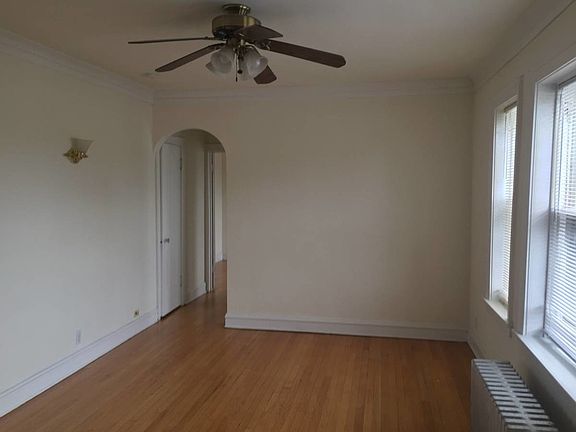 3rd image of 4891 N Hermitage Ave APT 2C
