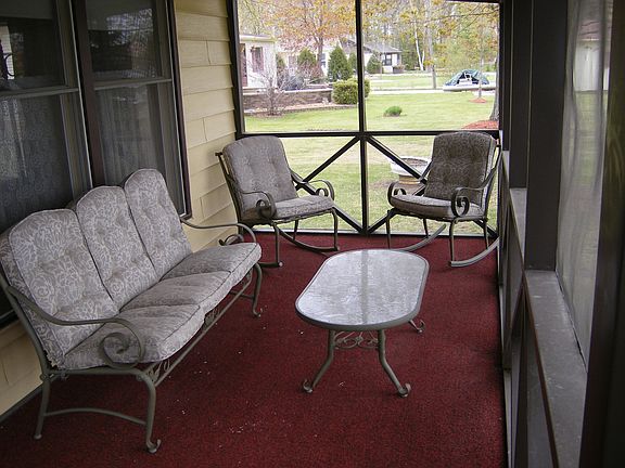 4th image of W1026 N Shore Dr