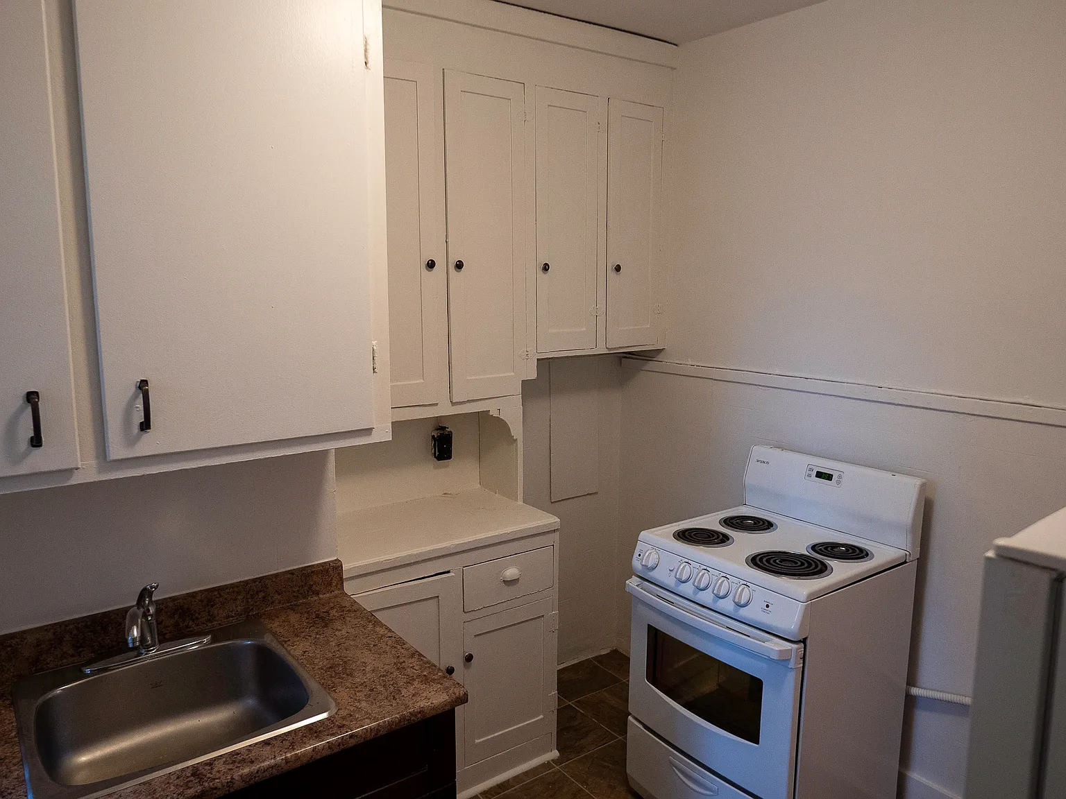 75 Kennedy — Photo 1