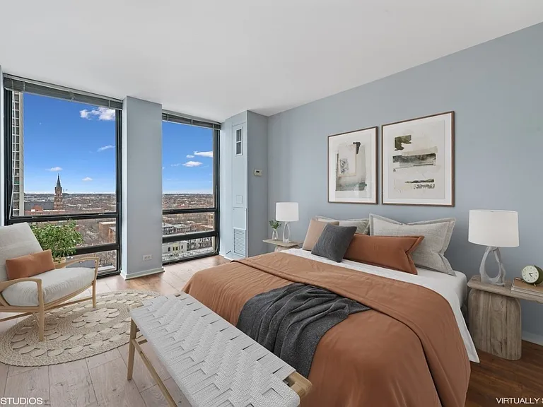 1660 N La Salle Dr #1608 — Photo 8