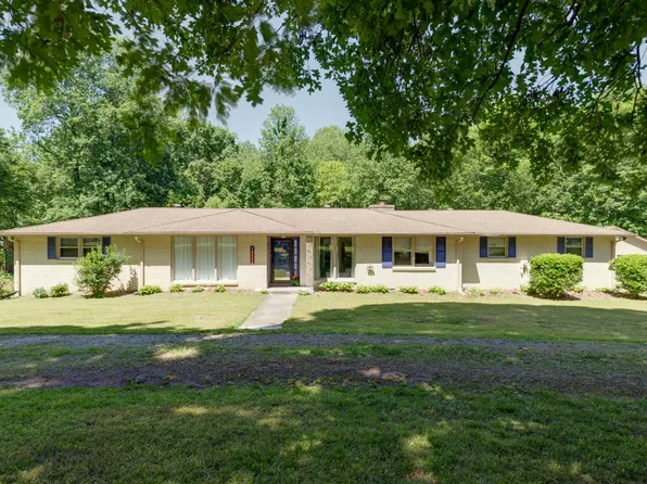 1555 Triangle Rd, Ashland City, TN 37015