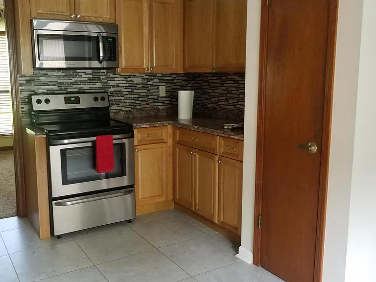 2384 Stonebridge Dr — Photo 8
