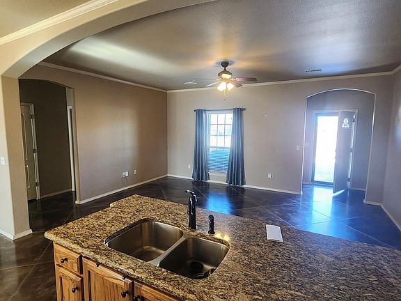 5th image of 9209 Buccola Ave
