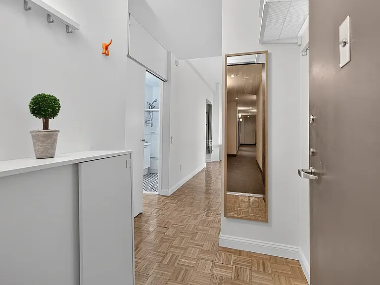 88 Greenwich St #403 — Photo 8