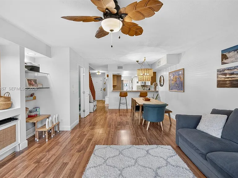 4250 SW 70th Ter — Photo 17