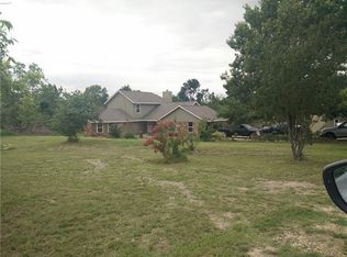 835 E Highland Rd, Red Oak, TX 75154