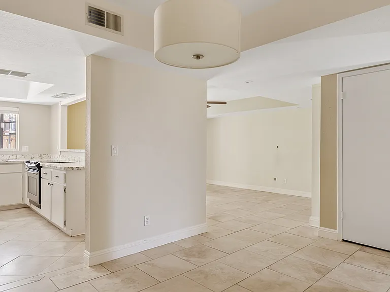2232 W Lindner Ave #15 — Photo 5