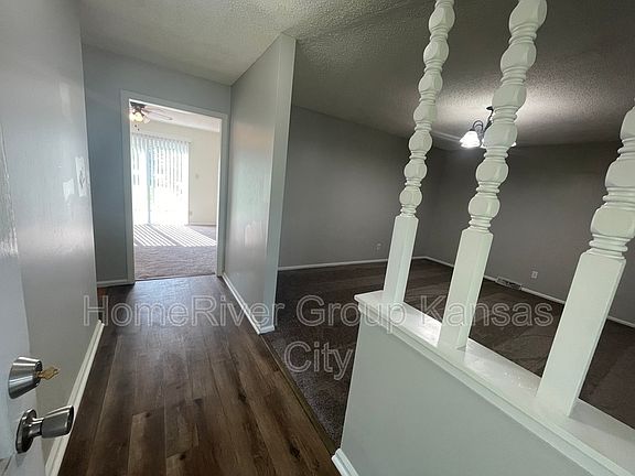 3rd image of 11507 Manchester Ave