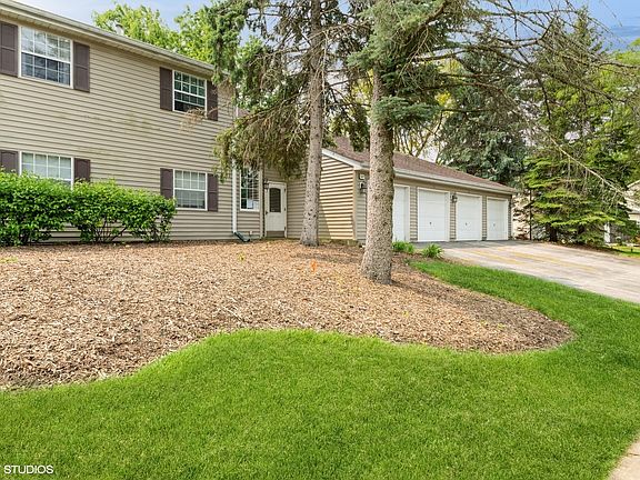 2nd image of 527 E Shagbark Ln #H