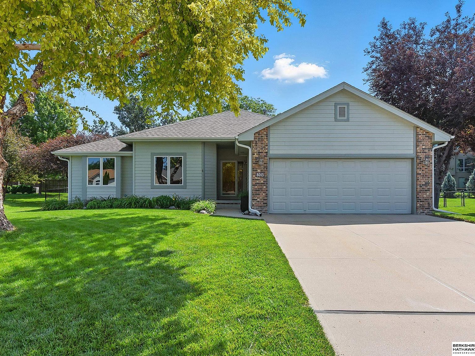 8013 S 94th St, La Vista, NE 68128 | Zillow