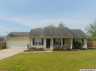 560 Kay Rd, Laceys Spring, AL 35754