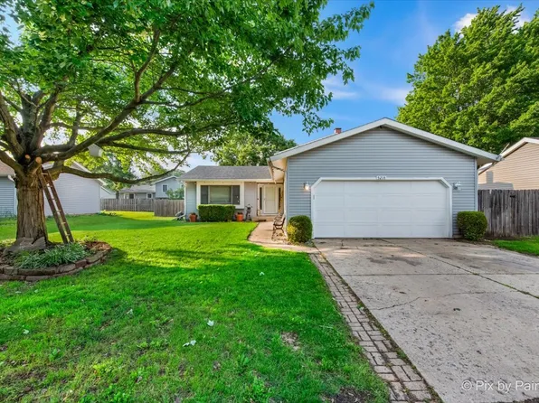 5214 Abbey Dr, McHenry, IL 60050