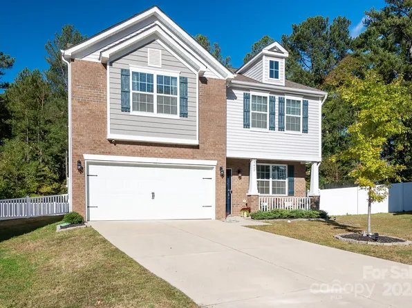 7417 Larwill Ln, Charlotte, NC 28216