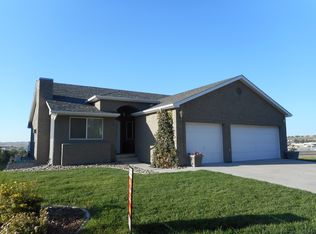 200 E Flying Circle Dr, Gillette, WY 82716