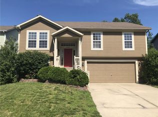 1022 N Clinton St, Olathe, KS 66061