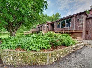 2729 61st Street Ln, Vinton, IA 52349