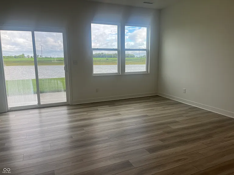 6870 Teder Creek Ln — Photo 10