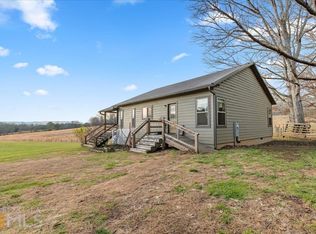 135 Valley Pl, Mineral Bluff, GA 30559