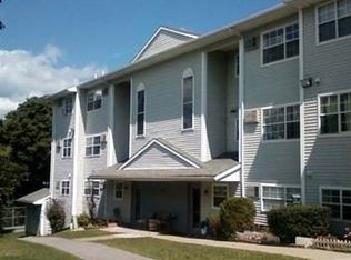 43 Oak St APT 7, Walden, NY 12586