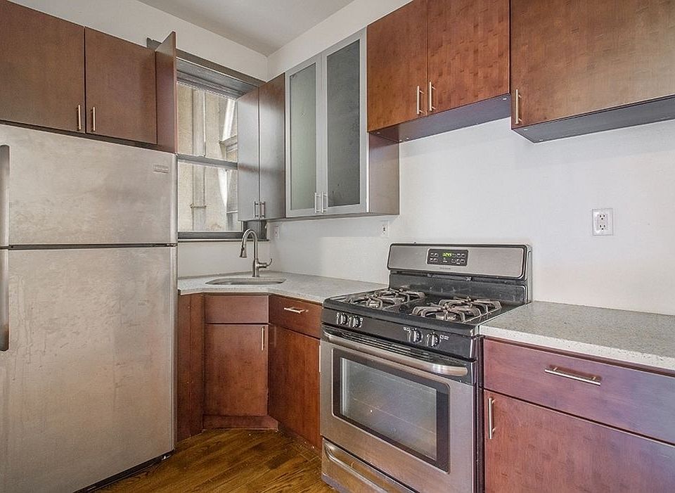1st image of 2054 7th Ave APT 3B
