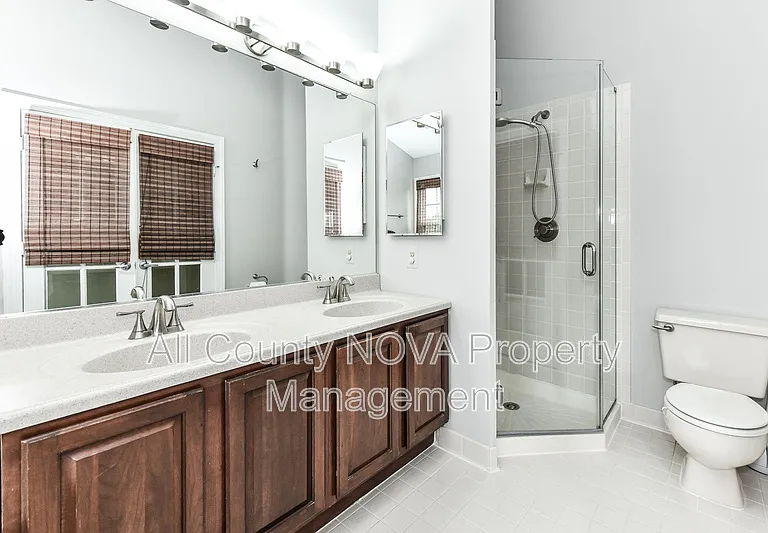 6006 Kelsey Ct — Photo 22