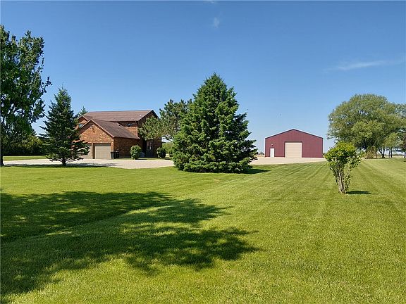 2nd image of 646 N Rangeline Rd