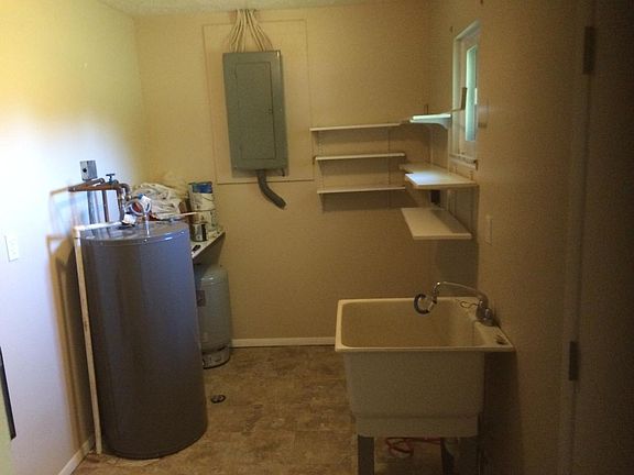 Utility room. All Electric