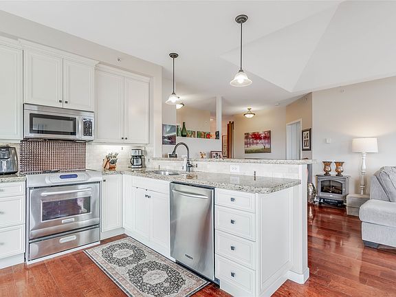 4th image of 680 Lequime Rd Unit 406