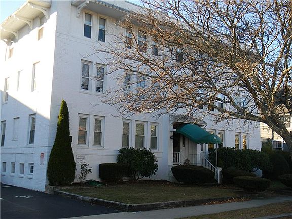 2nd image of 152 Elmgrove Ave