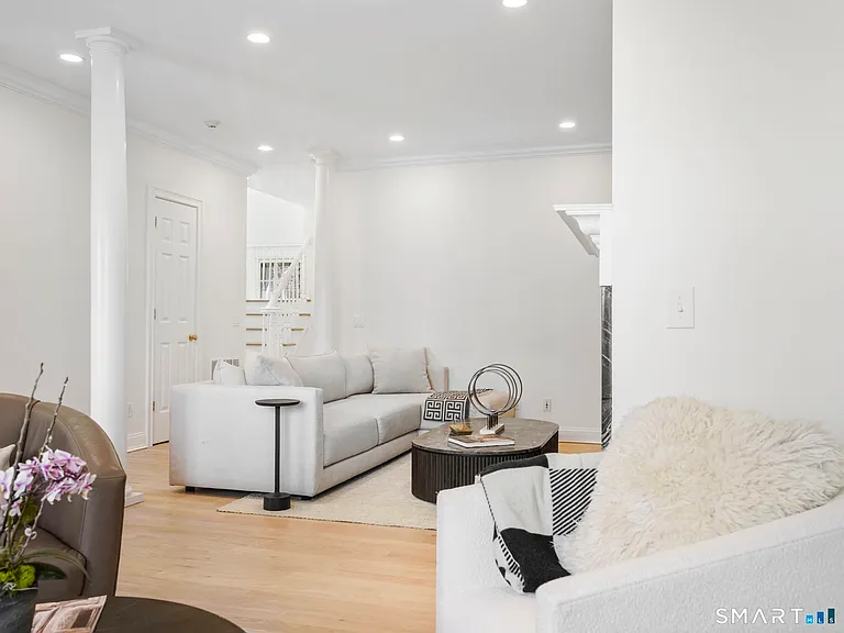 147 Holly Hill Ln #2 — Photo 3