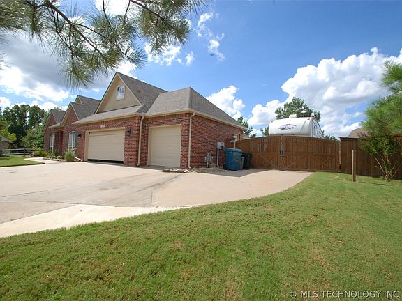 2nd image of 10588 S 213th East Ave