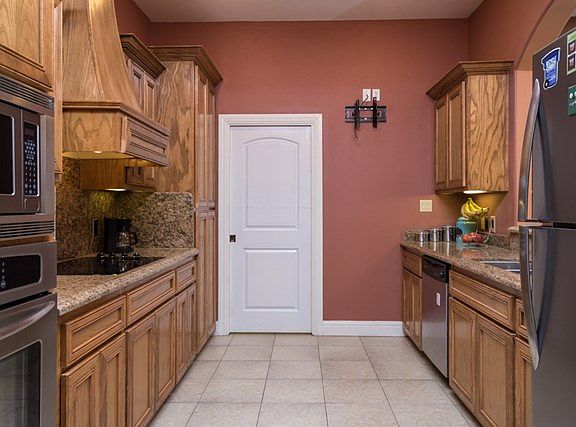 5th image of 10711 N 25th Ln