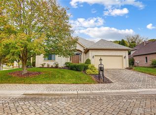 5657 Stone Lake Dr, Centerville, OH 45429